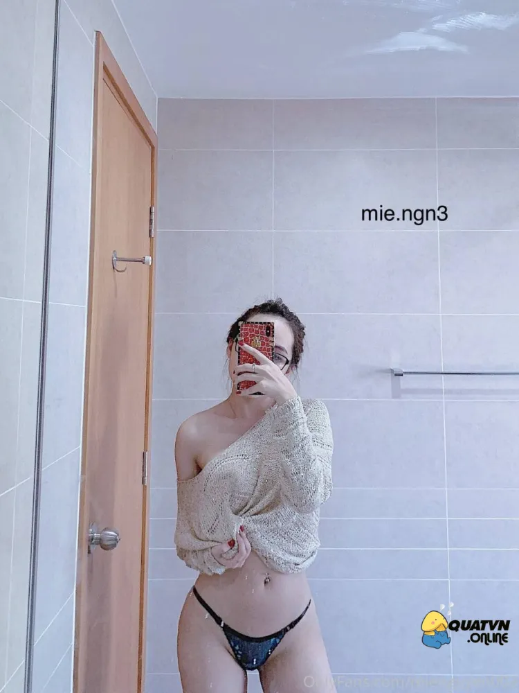 Ảnh Nie nguyen nude lộ mu ngọt nước 